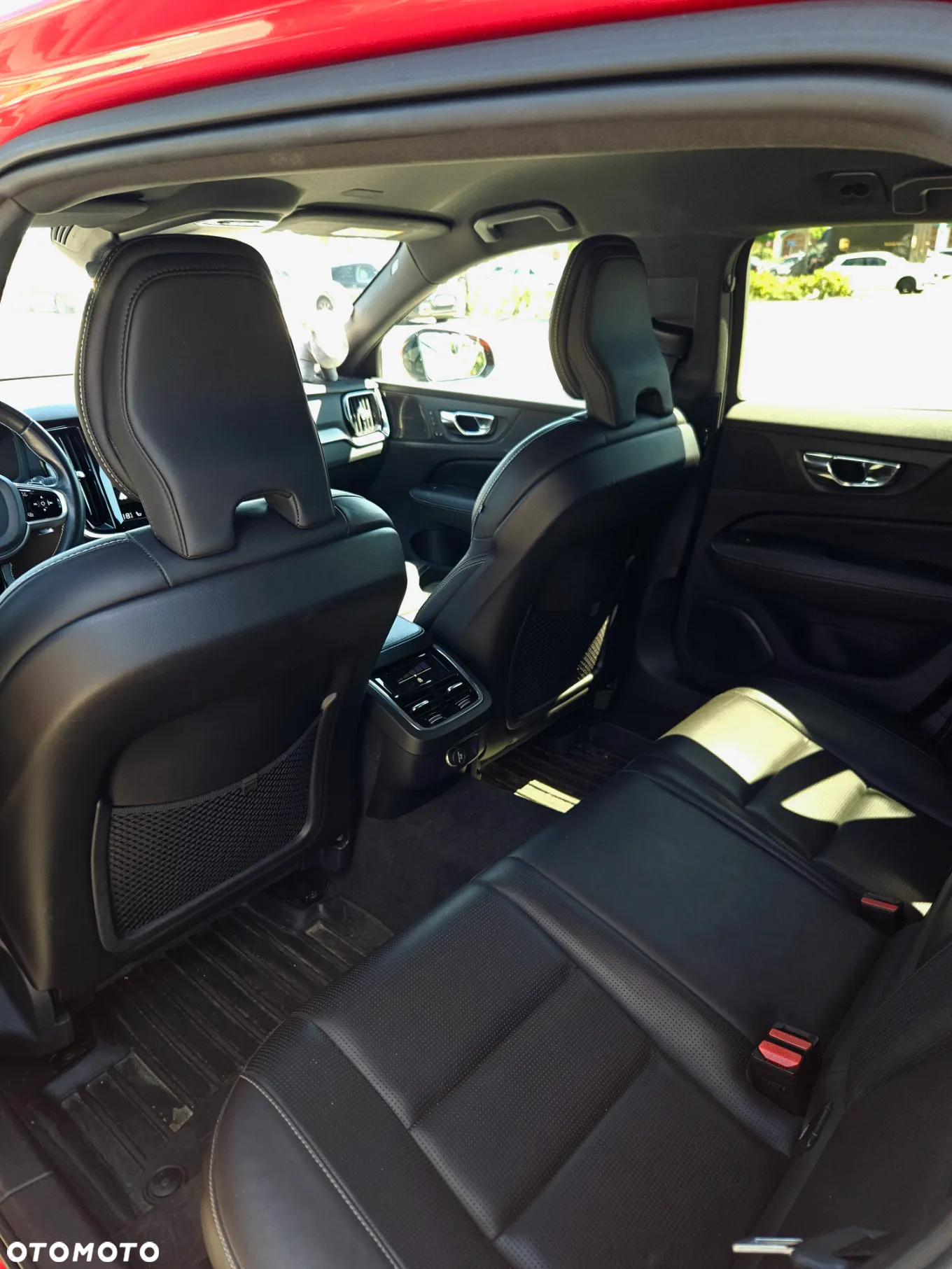 Volvo V60 D4 AWD R-Design - 7