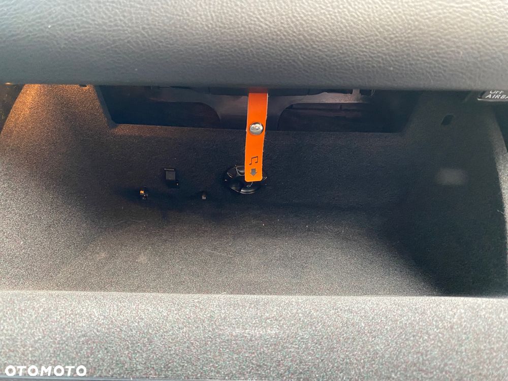 Volkswagen Passat 2.0 TDI DSG BlueMotion Technology Comfortline - 26