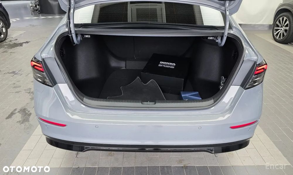 Honda Accord - 16