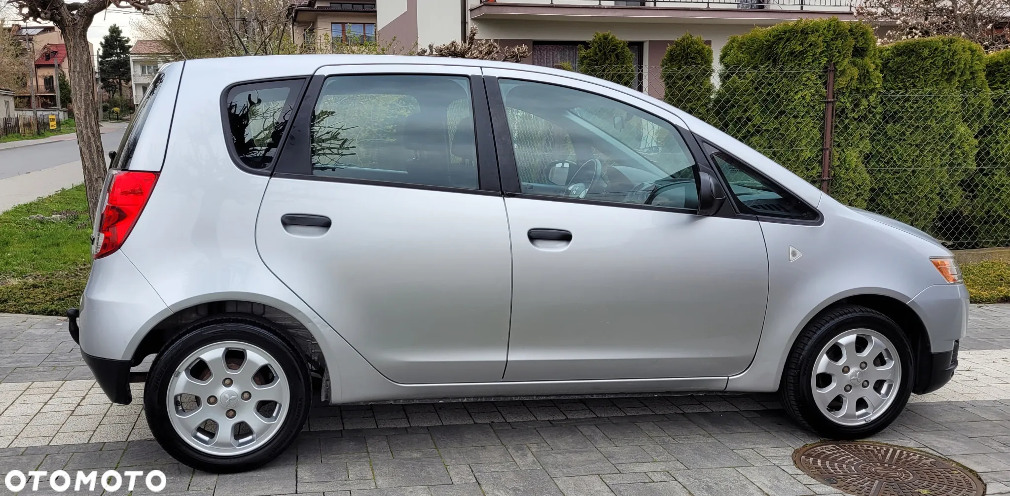 Mitsubishi Colt - 6