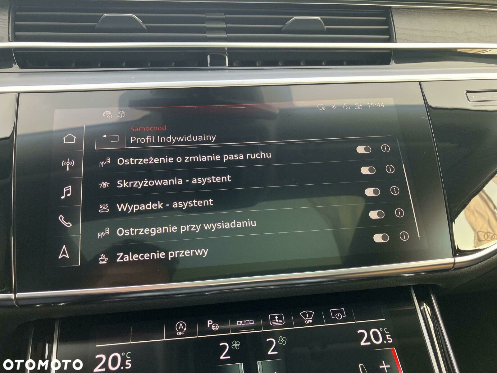 Audi A8 - 32