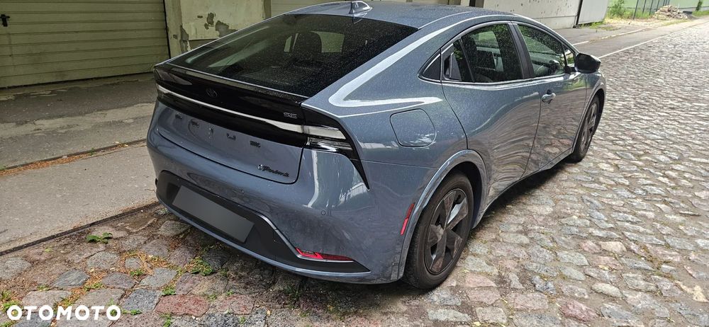Toyota Prius 2.0 Hybrid Executive - 10