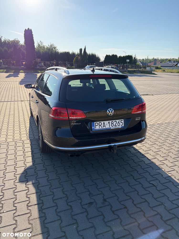 Volkswagen Passat 2.0 TDI BlueMotion Technology Comfortline - 8