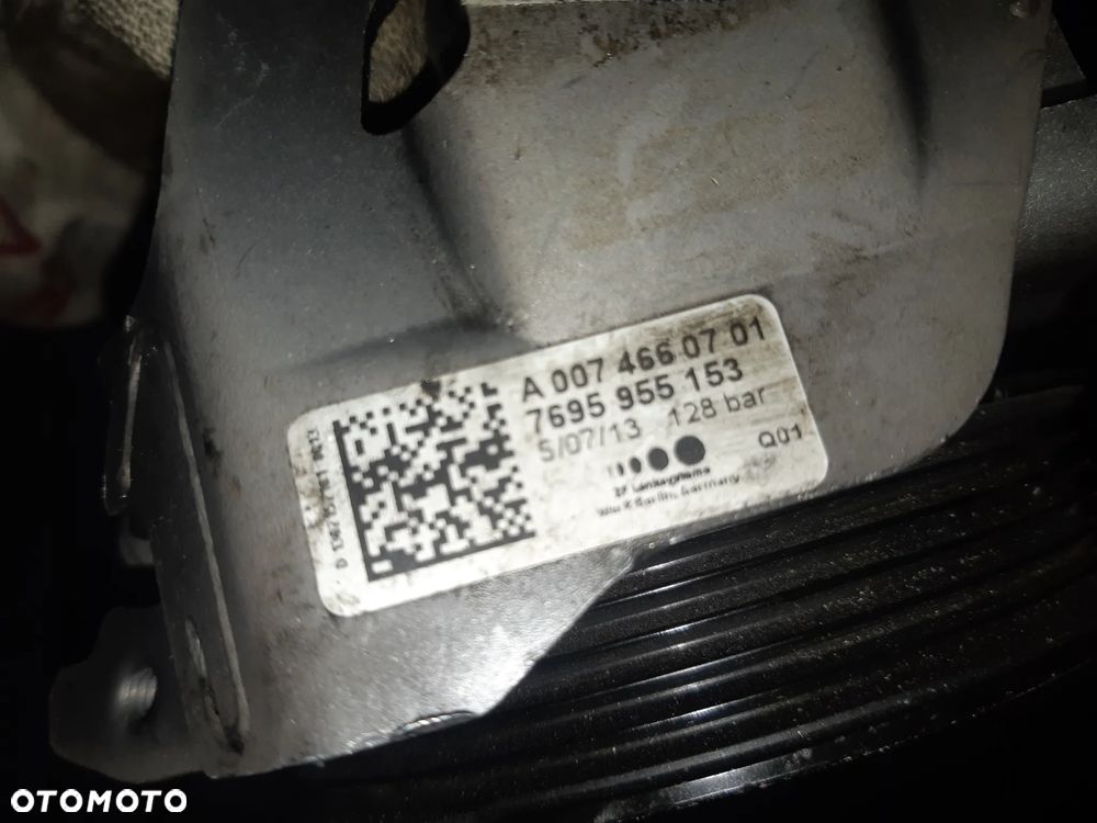 POMPA WSPOMAGANIA Mercedes G 63AMG A0074660701 - 6