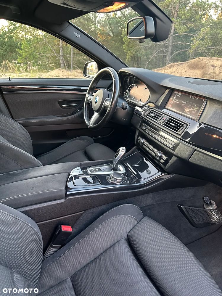 BMW Seria 5 520d xDrive - 18
