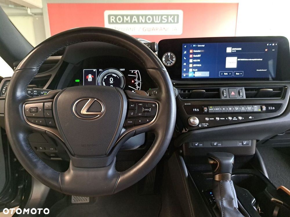Lexus ES 300h Business Edition - 21