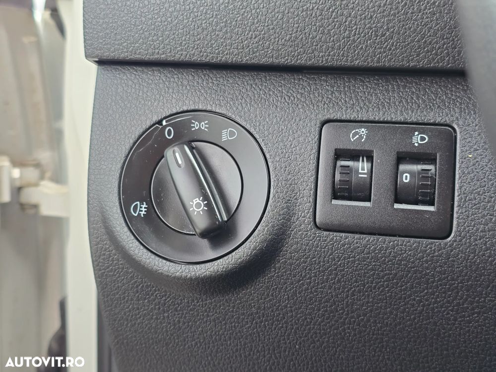 Volkswagen Caddy Maxi - 19