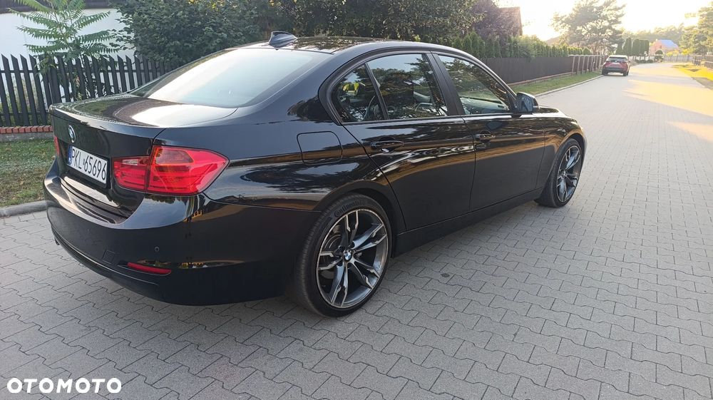 BMW Seria 3 316d - 8