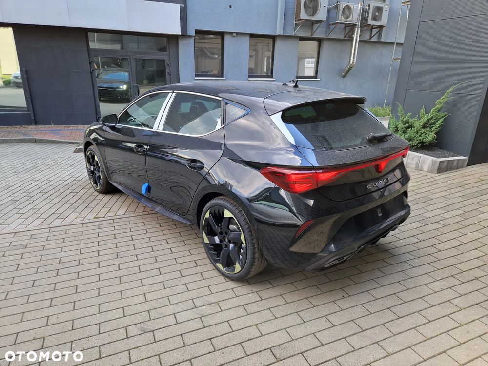 Cupra Leon 1.5 eTSI mHEV Tribe Edition DSG - 4