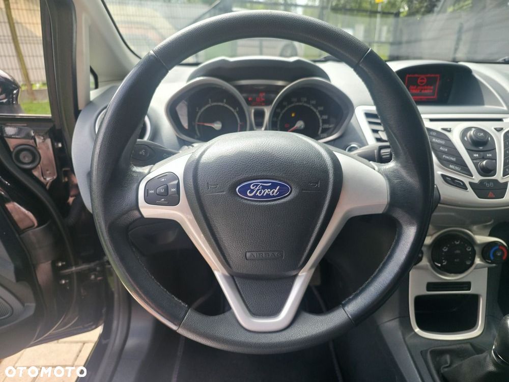 Ford Fiesta - 16