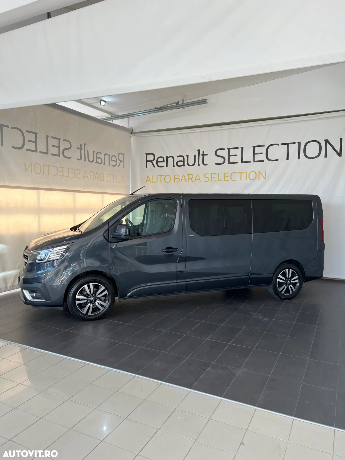 Renault Trafic Combi 2.0 Blue dCi 170 EDC S&S L2 7+1 SpaceClass - 3
