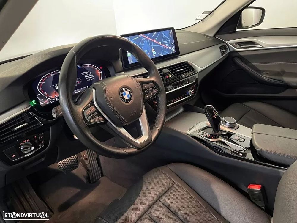 BMW 520 d Auto - 11
