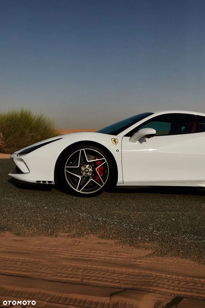 Ferrari F8 Tributo - 23