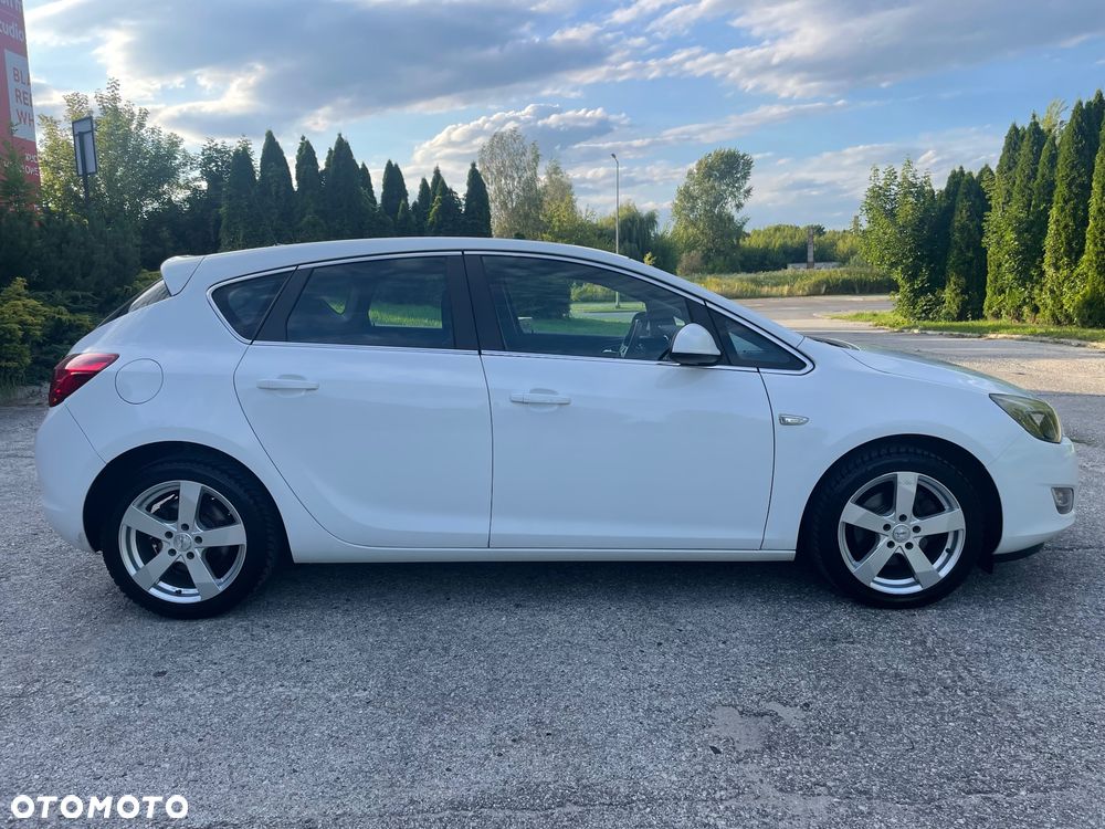 Opel Astra 1.7 CDTI DPF Innovation - 28