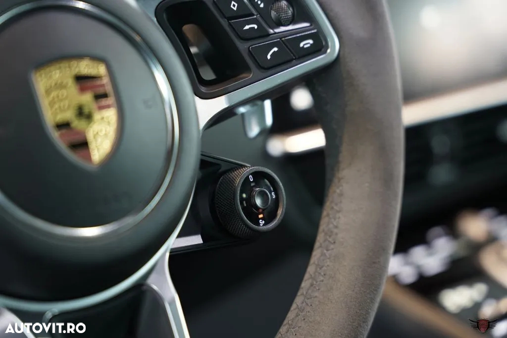 Porsche Cayenne Coupe GTS Tiptronic S - 20
