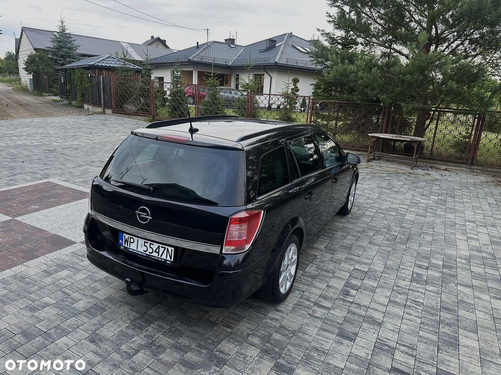 Opel Astra 1.6 Edition 111 Jahre - 4