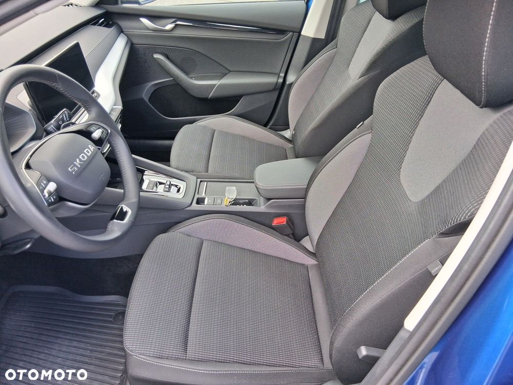 Skoda Octavia 1.5 TSI mHEV Selection DSG - 11