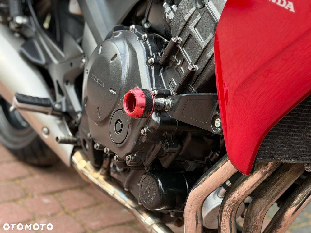 Honda CBF - 24