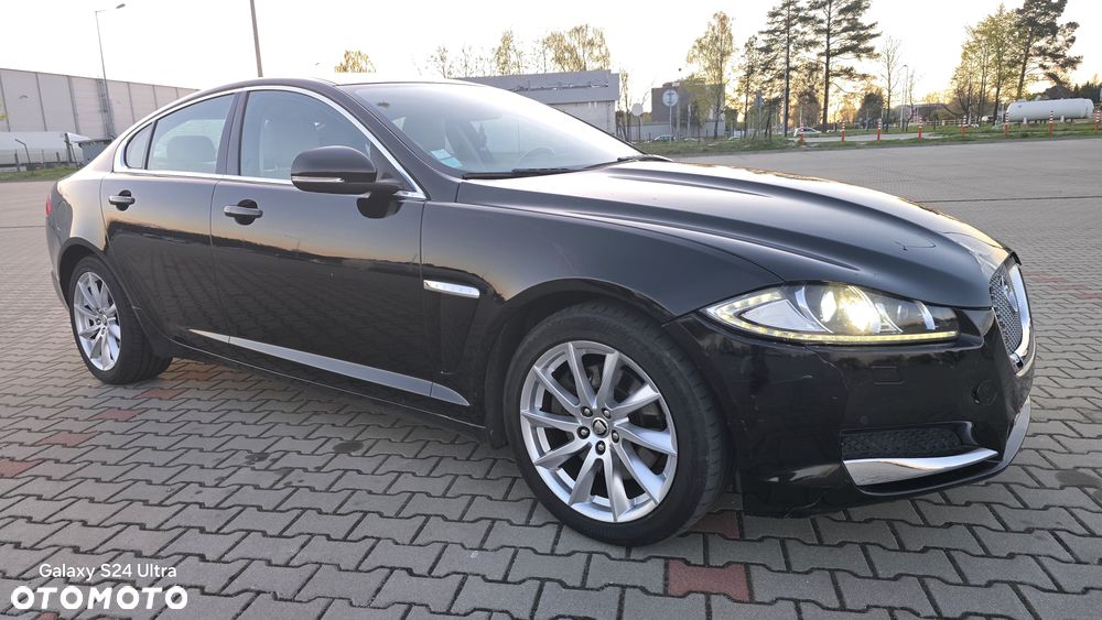 Jaguar XF 2.2 - 4