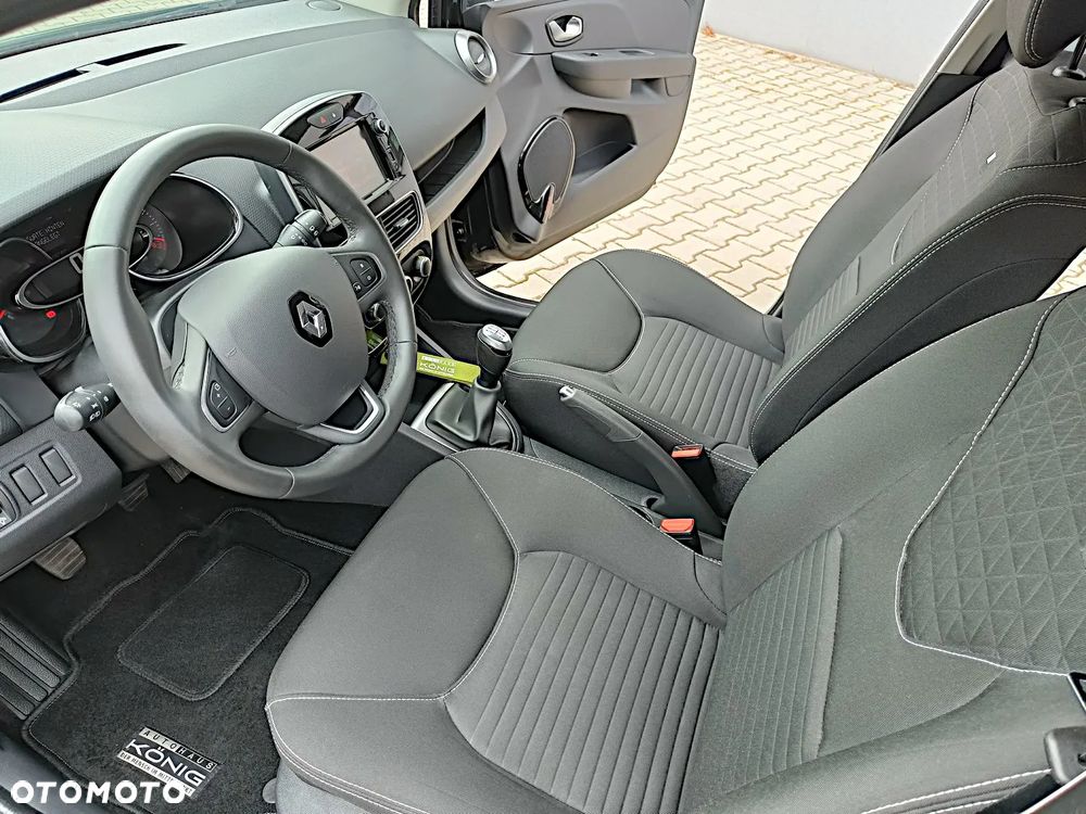 Renault Clio 1.2 16V 75 Limited - 21