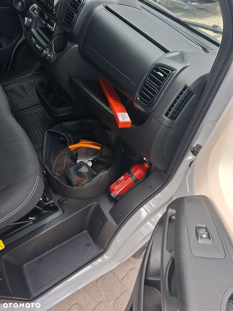 Toyota Proace Max BEV L3H2 110kWh 270KM Active - 12