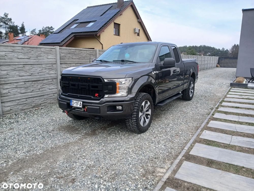 Ford F150 - 1