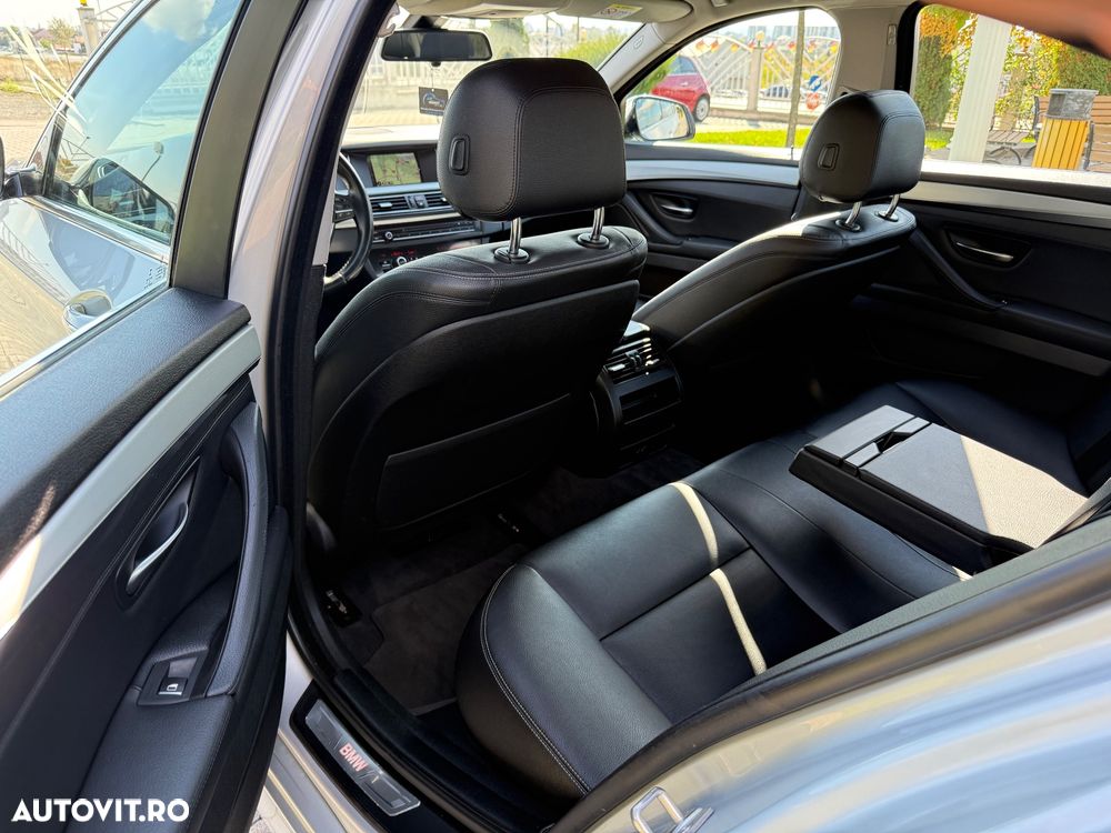 BMW Seria 5 520d AT - 12