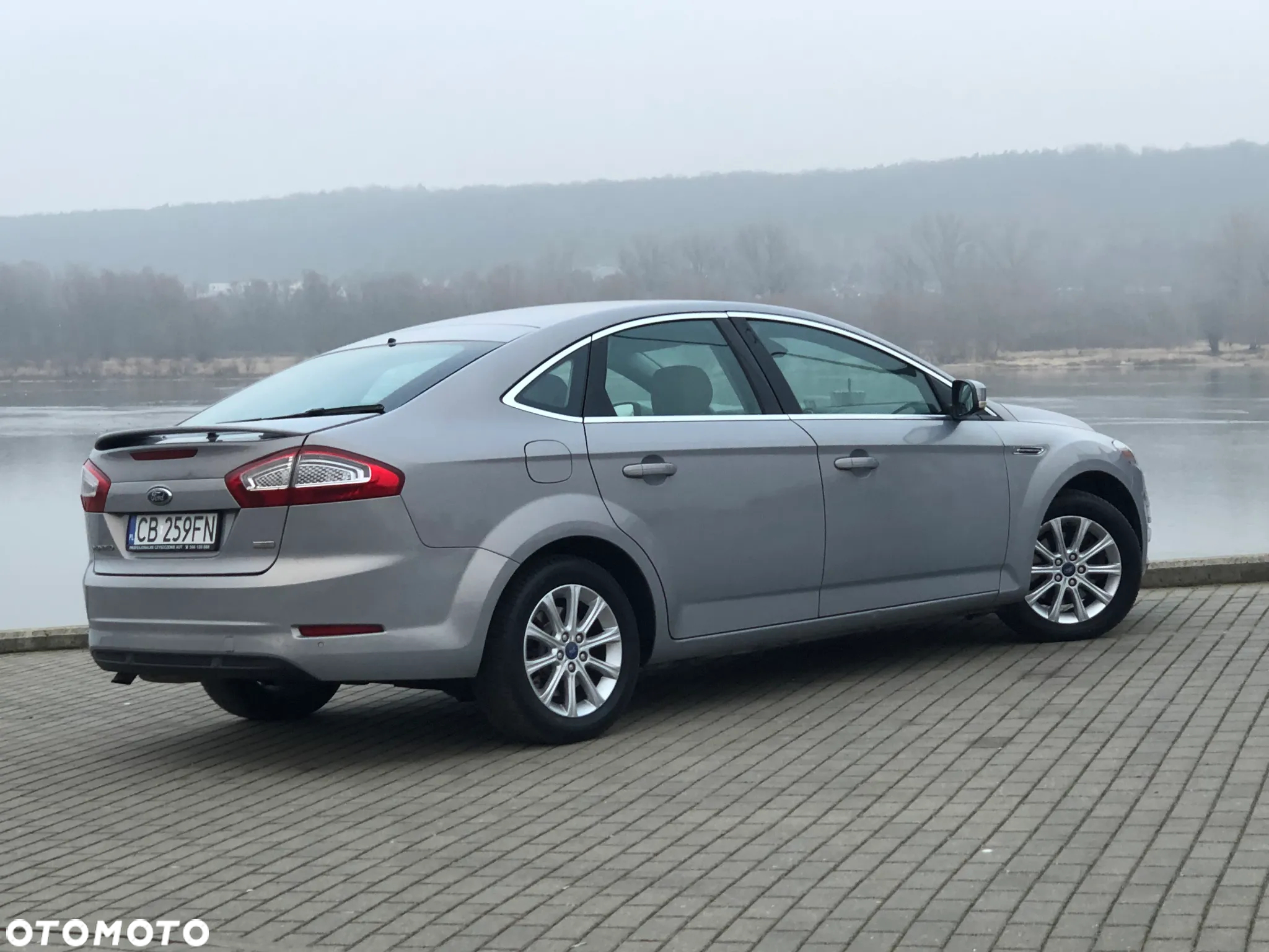 Ford Mondeo - 25