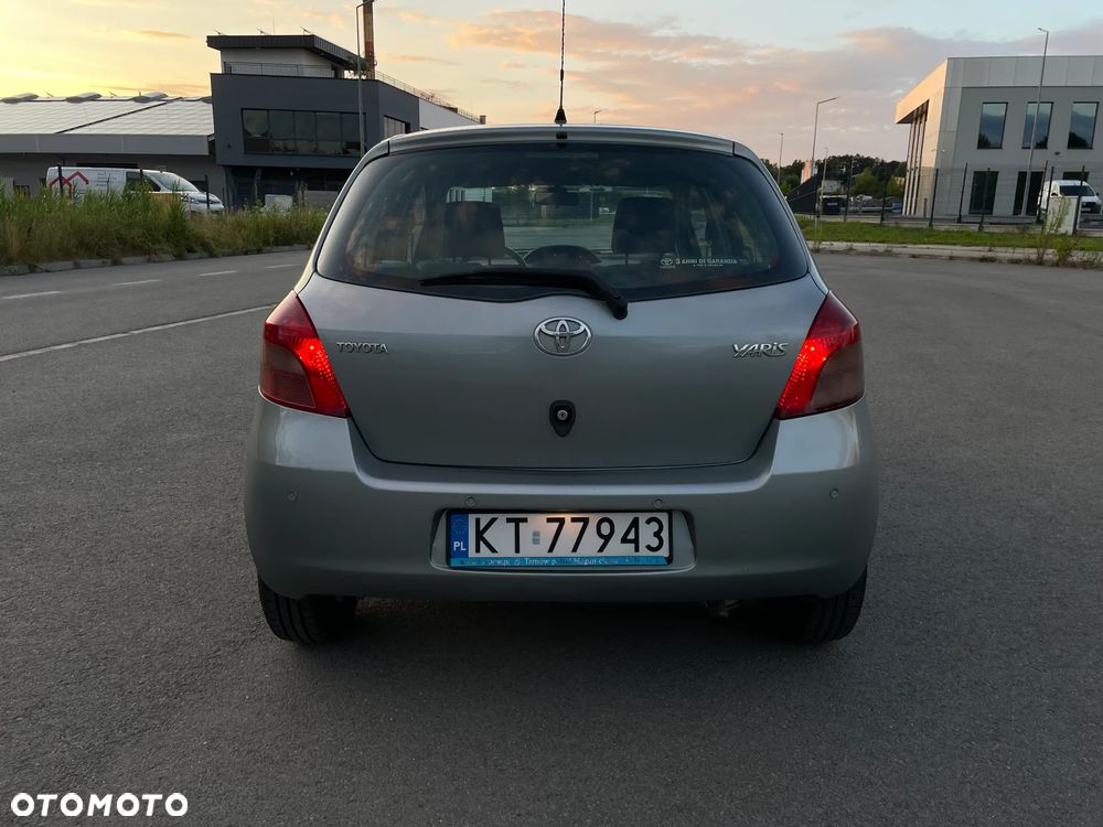 Toyota Yaris 1.3 Luna - 20