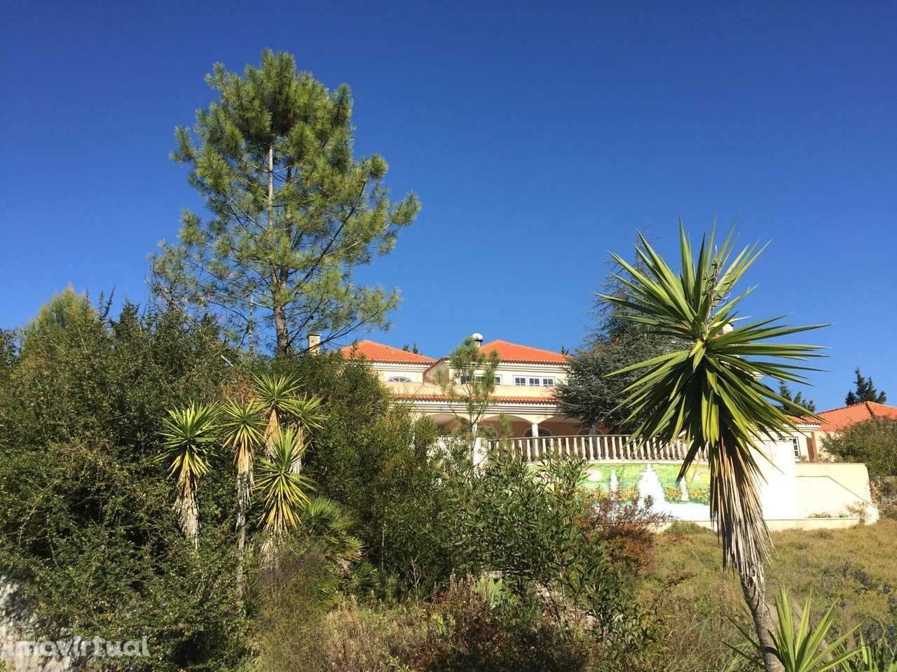 Moradia T7 de Luxo com Piscina, Campo de Ténis e Spa em Belas - Grande imagem: 2/19