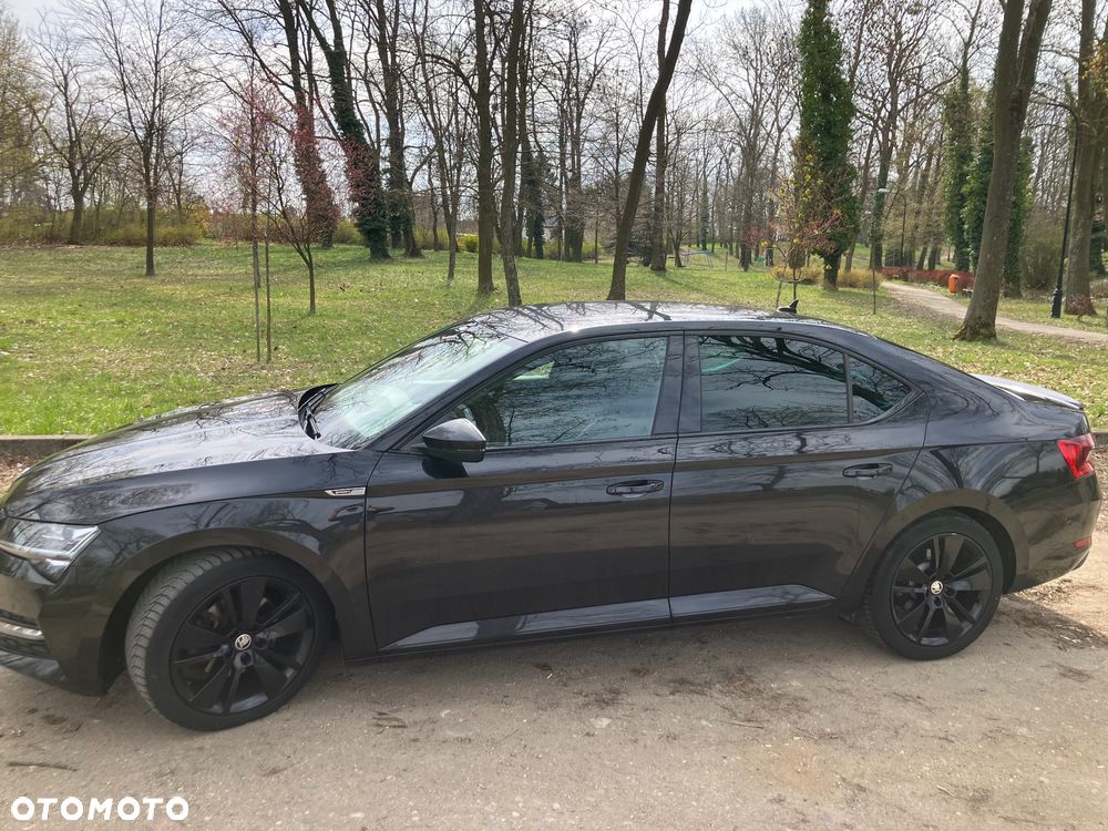 Skoda Superb 2.0 TDI SCR Sportline DSG - 7