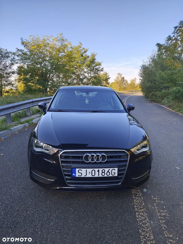 Audi A3 Sportback 1.6 TDI Attraction - 4