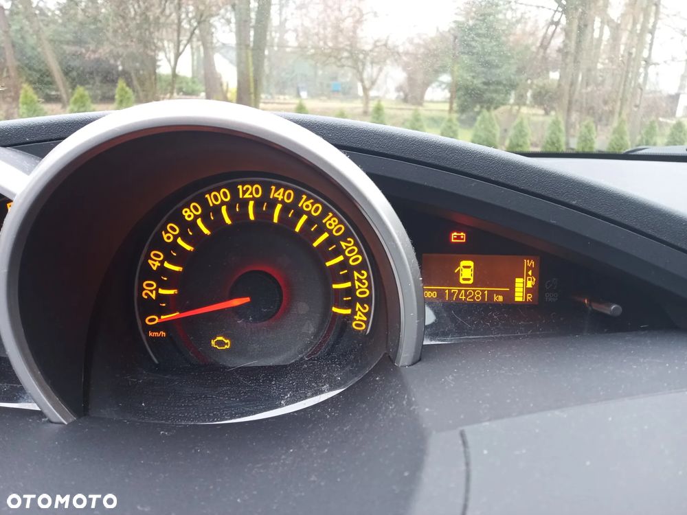 Toyota Verso - 11