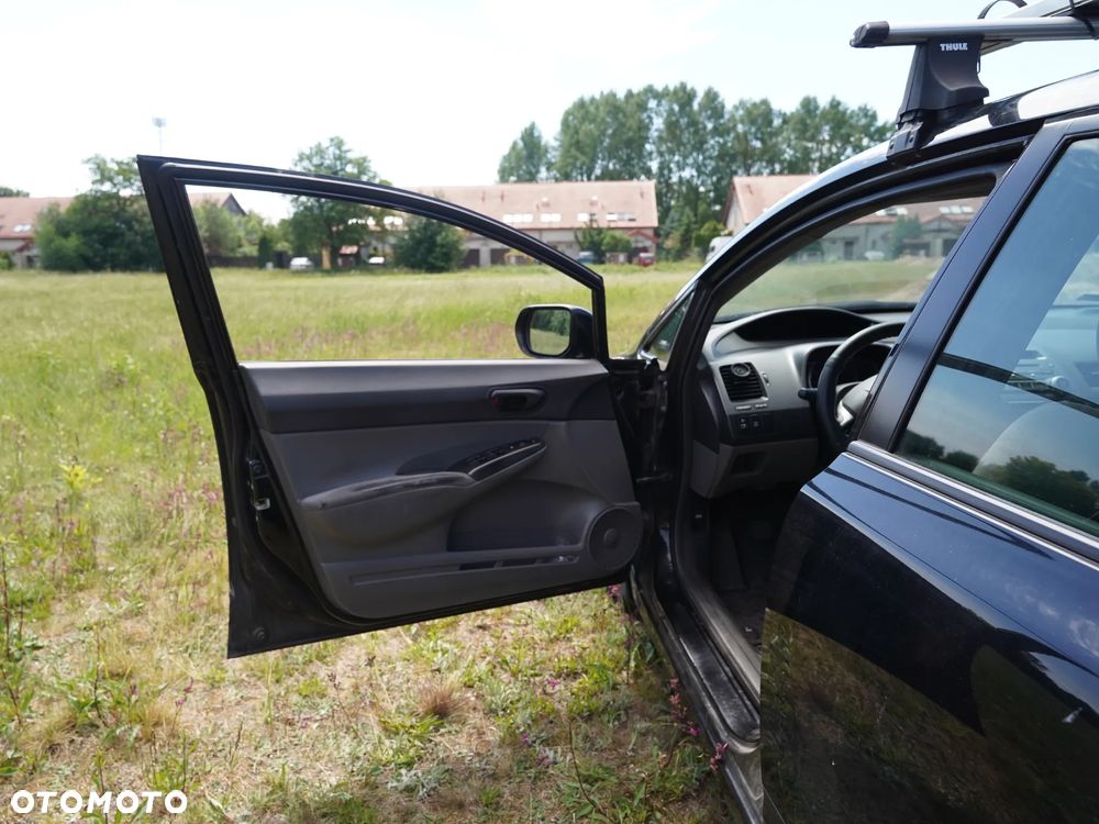 Honda Civic 1.8 Comfort - 19