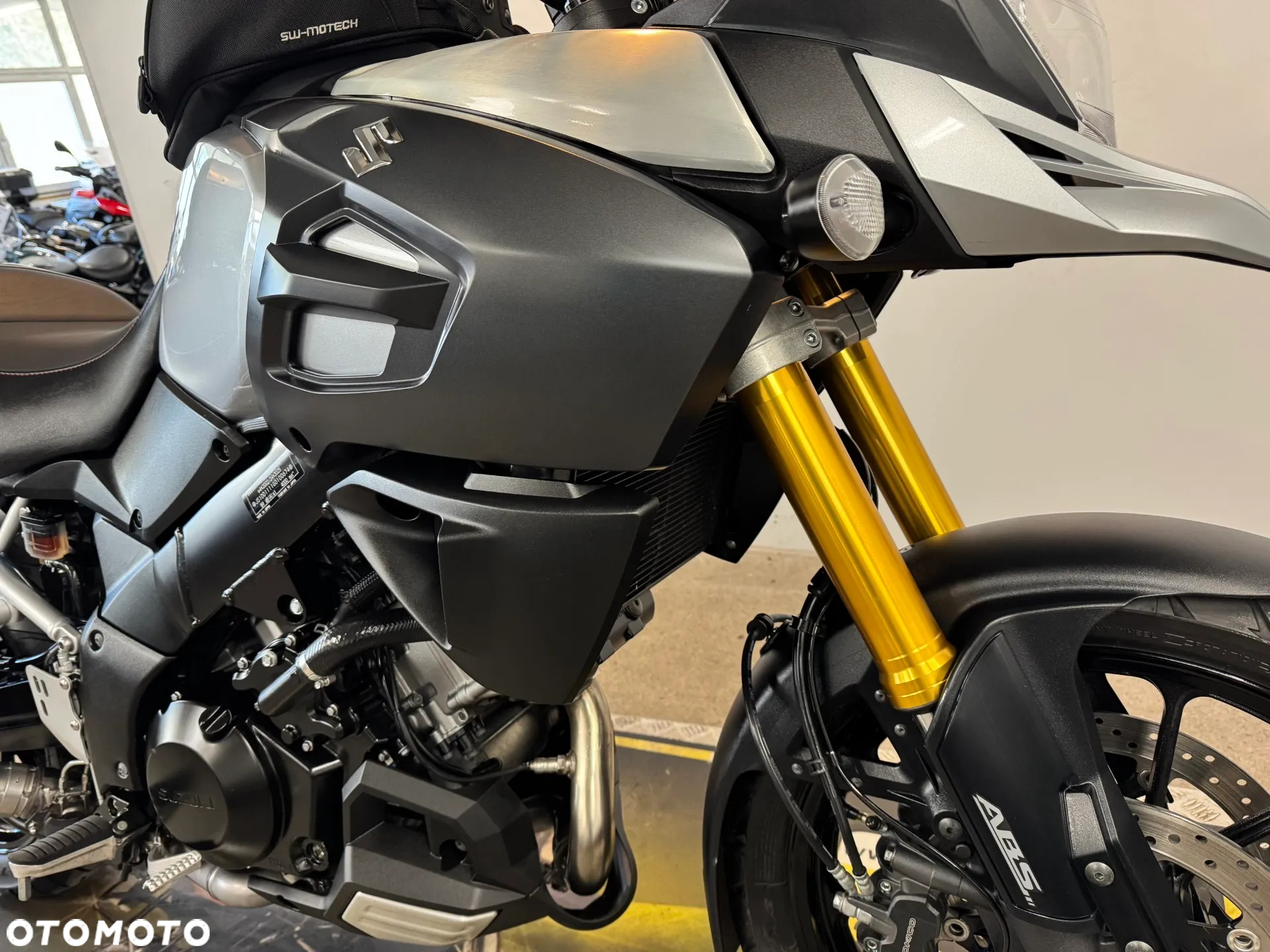 Suzuki DL - 9