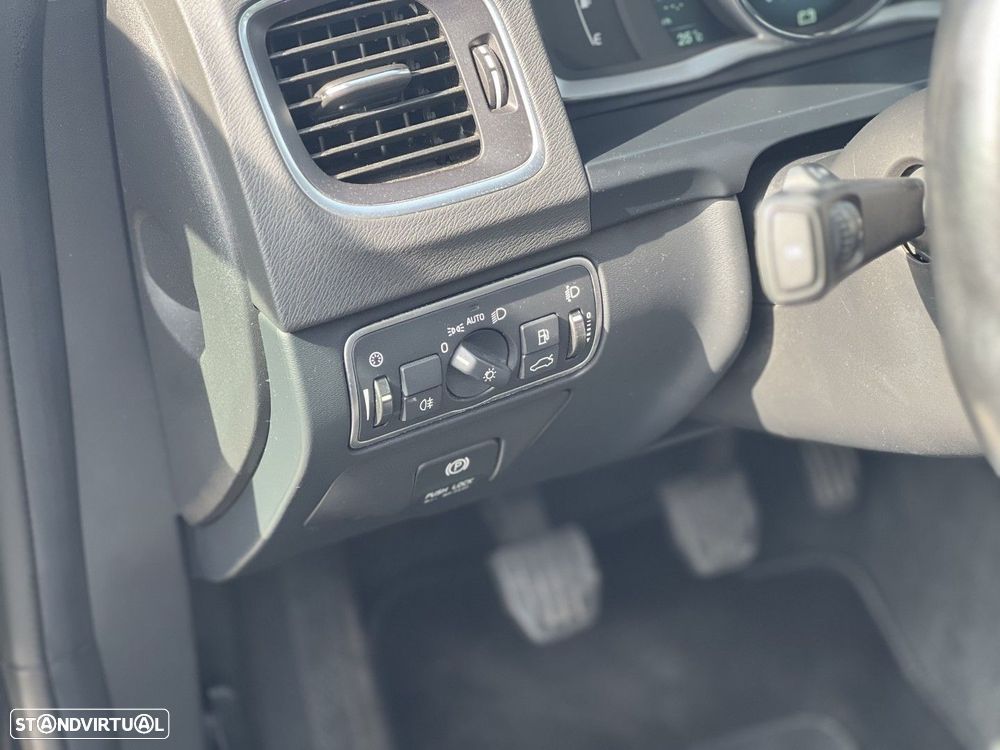 Volvo V60 D2 Edition - 9