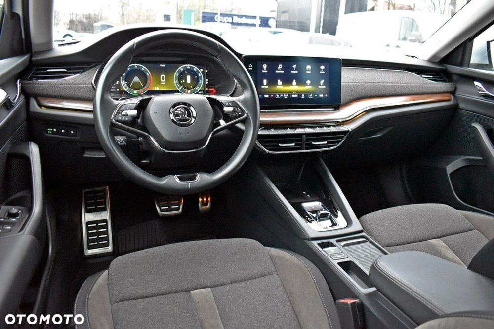 Skoda Octavia 2.0 TSI 4x4 Scout DSG - 13