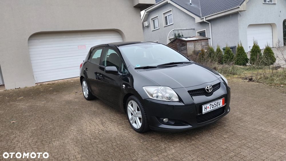 Toyota Auris 2.2 D-4D D-CAT - 33