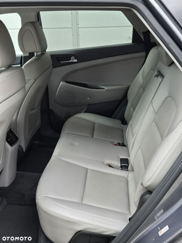 Hyundai Tucson - 11