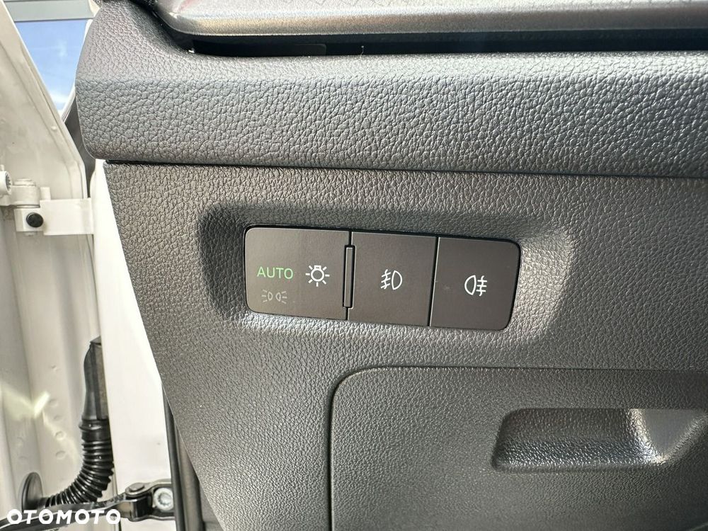 Skoda Octavia 2.0 TDI Ambition DSG - 17