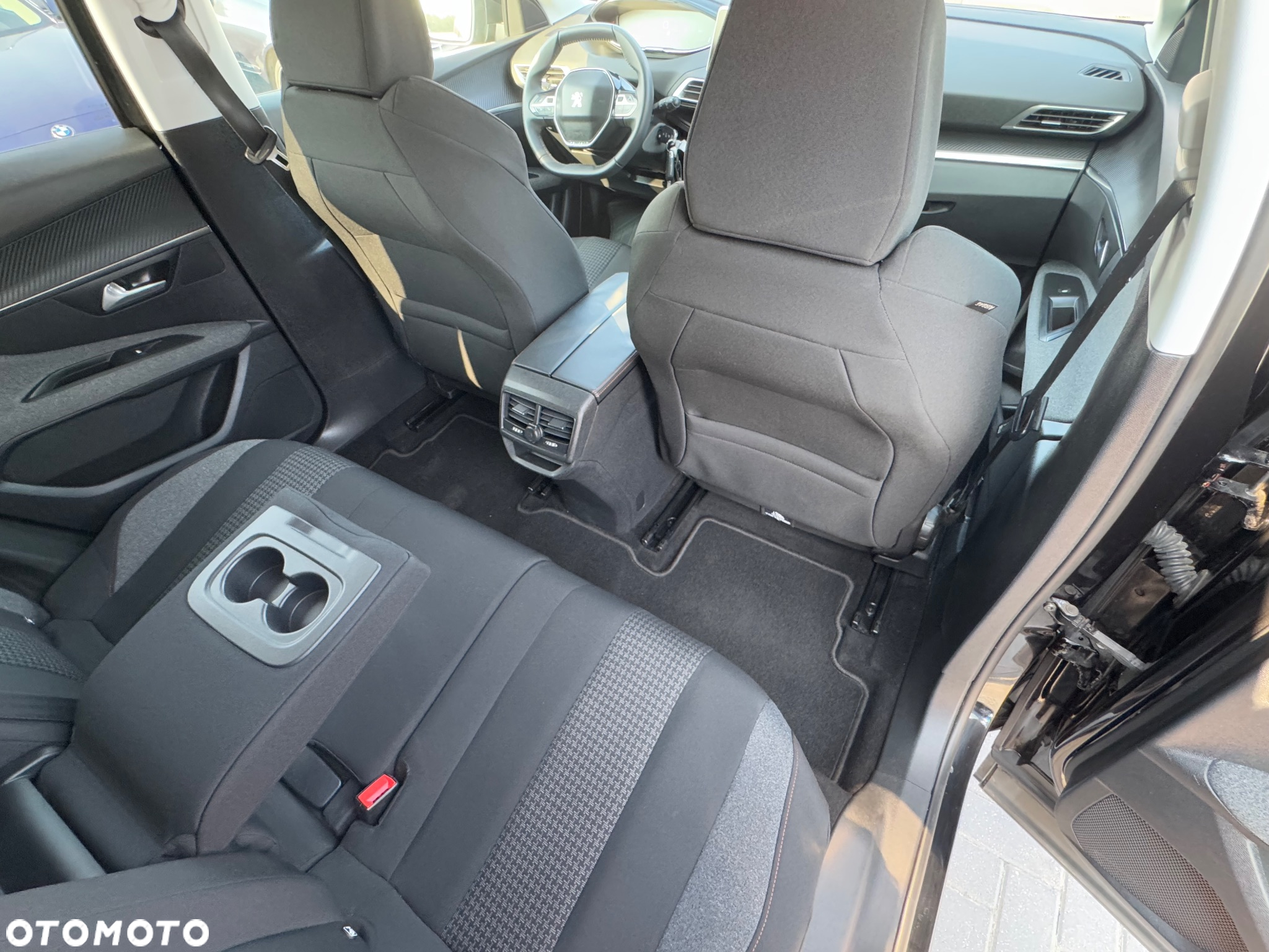 Peugeot 3008 1.6 BlueHDi Active S&S - 25