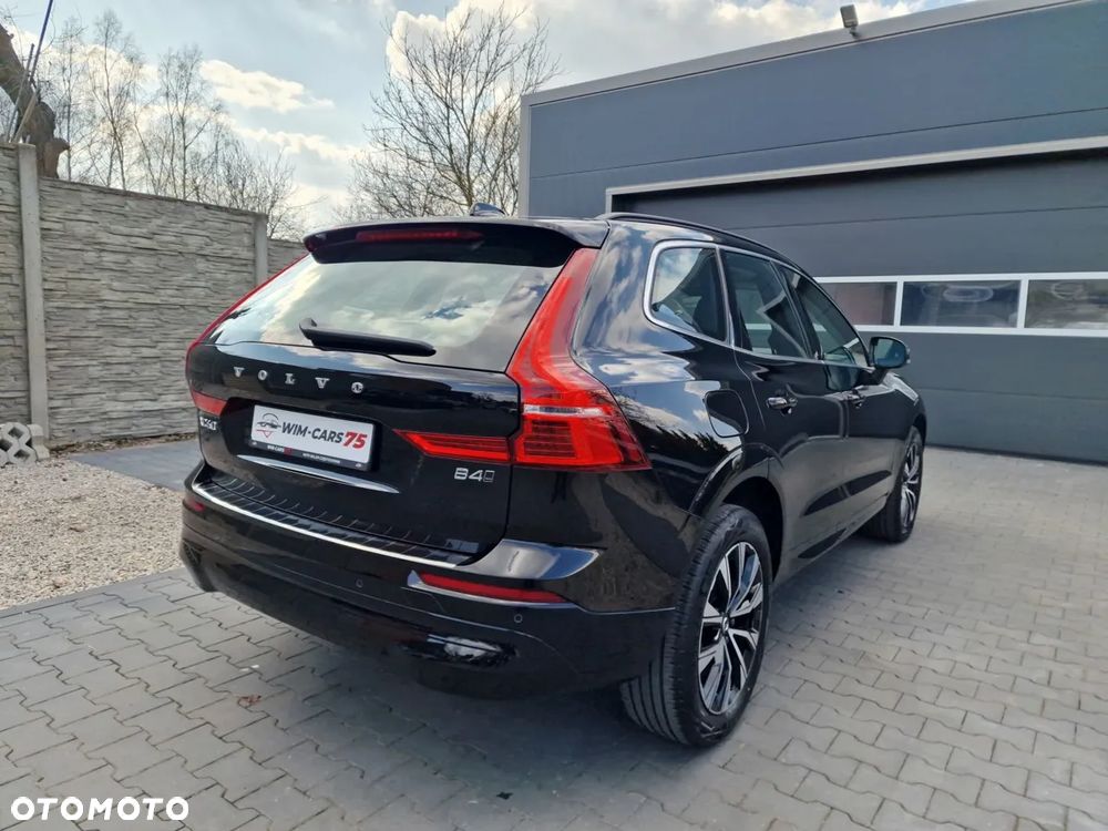 Volvo XC 60 B4 D AWD Core - 12