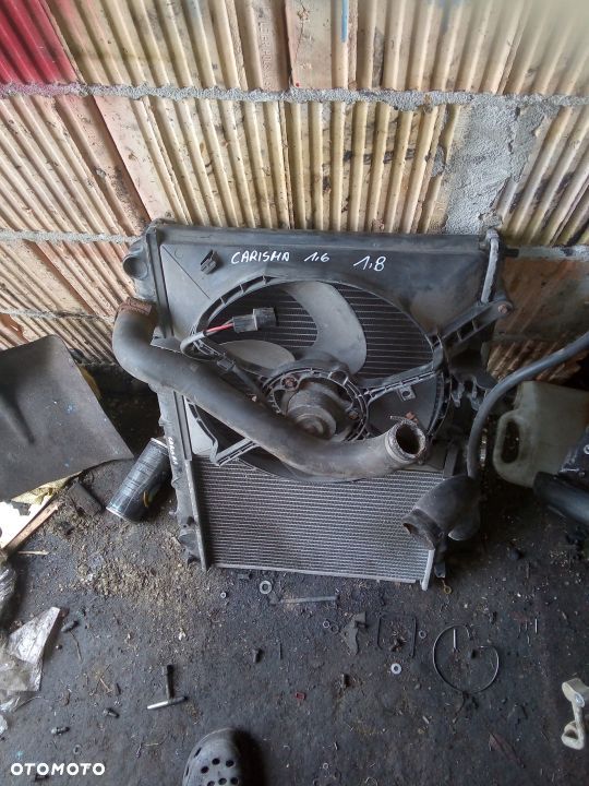 MITSUBISHI CARISMA 1,8 CHŁODNICA WODY WENTYLATOR - 1