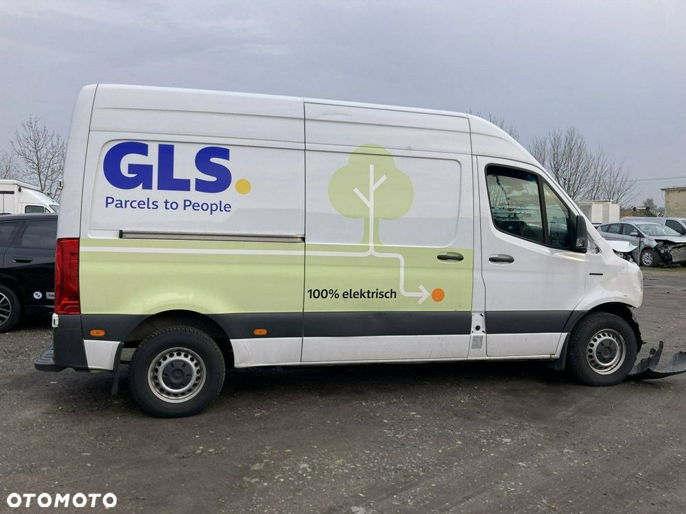 Mercedes-Benz Sprinter - 11