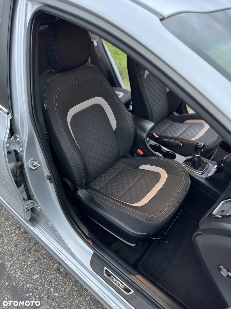 Kia Ceed 1.0 T-GDI GT-Line - 25