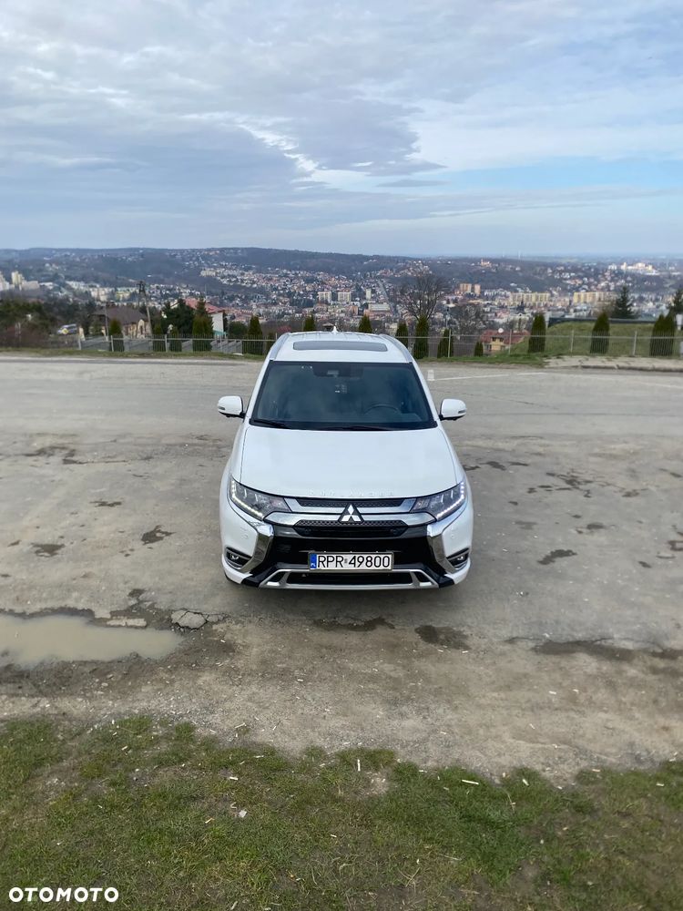 Mitsubishi Outlander ver-2-4-4wd-plug--in-hybrid-diamantplus - 16
