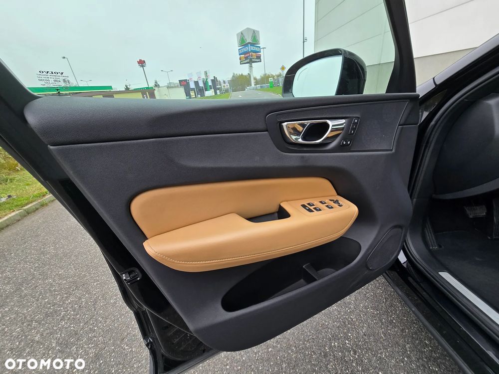 Volvo XC 60 D4 SCR AWD Inscription - 12