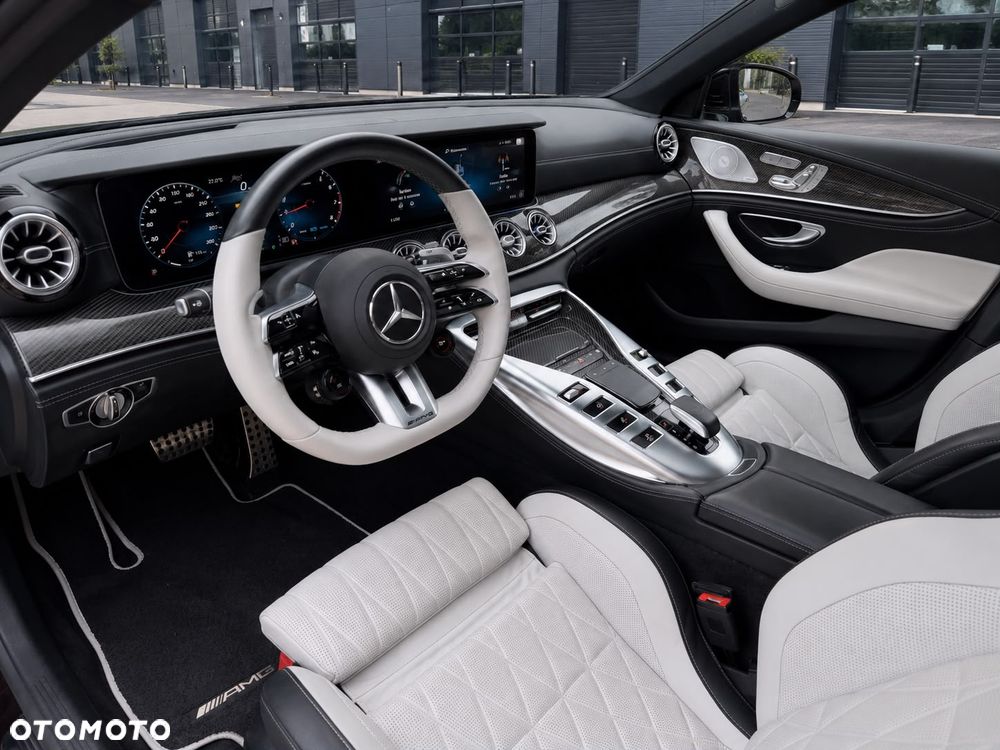 Mercedes-Benz AMG GT 43 4-Matic+ - 23