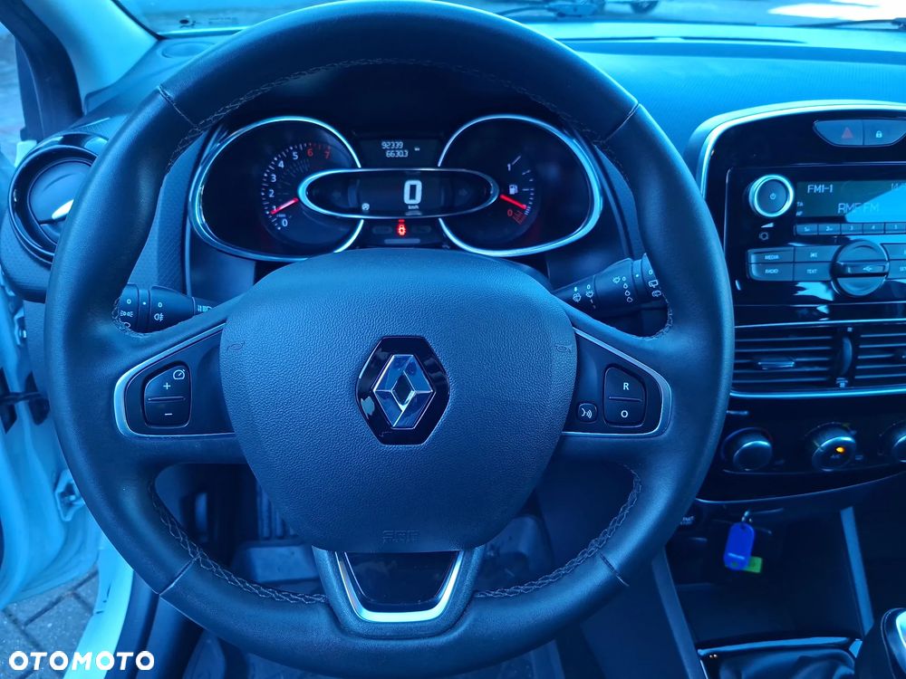 Renault Clio IV 16-20 - 17