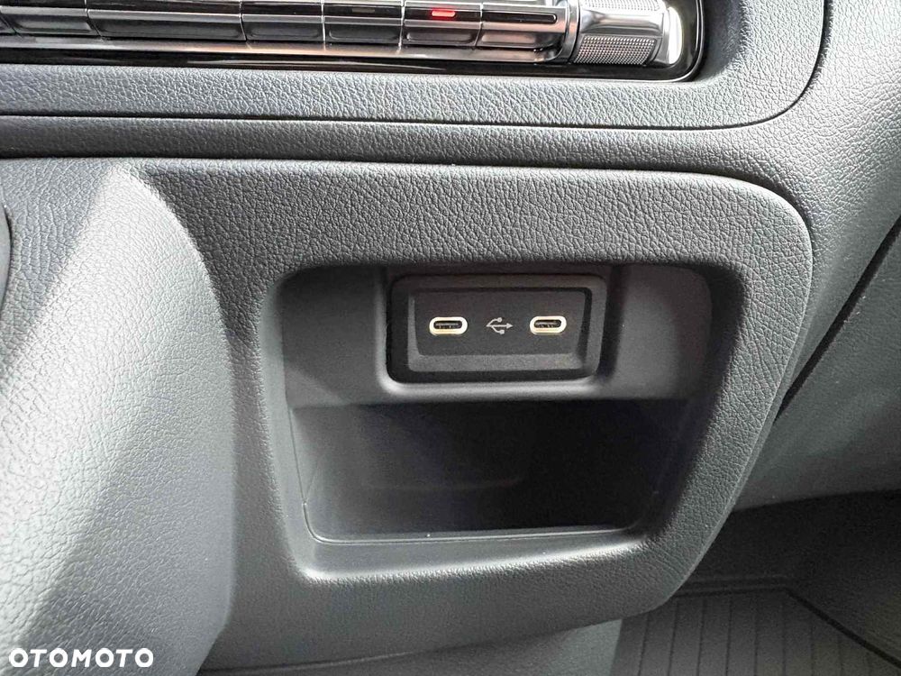 Mercedes-Benz Vito - 19